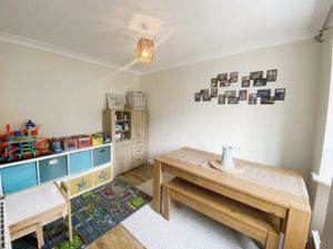 Dining Room- click for photo gallery